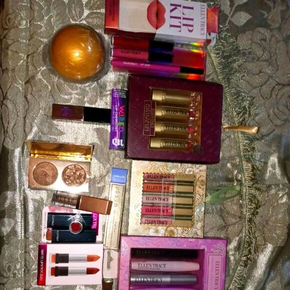 Surprise 😲 make up lot - Picture 13 of 13